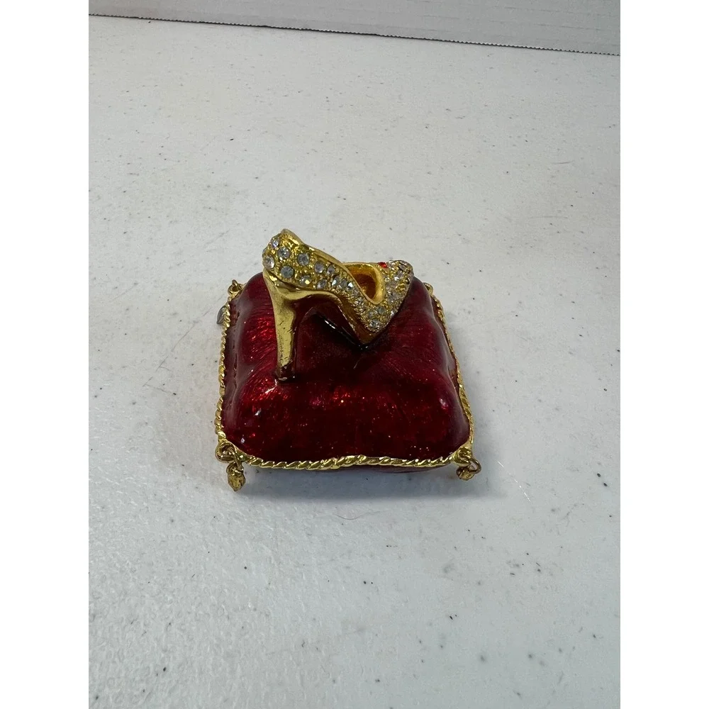 Vintage Enamel High Heel Shoe on Red‎ Pillow Trinket Box Rhinestone Jeweled Gold